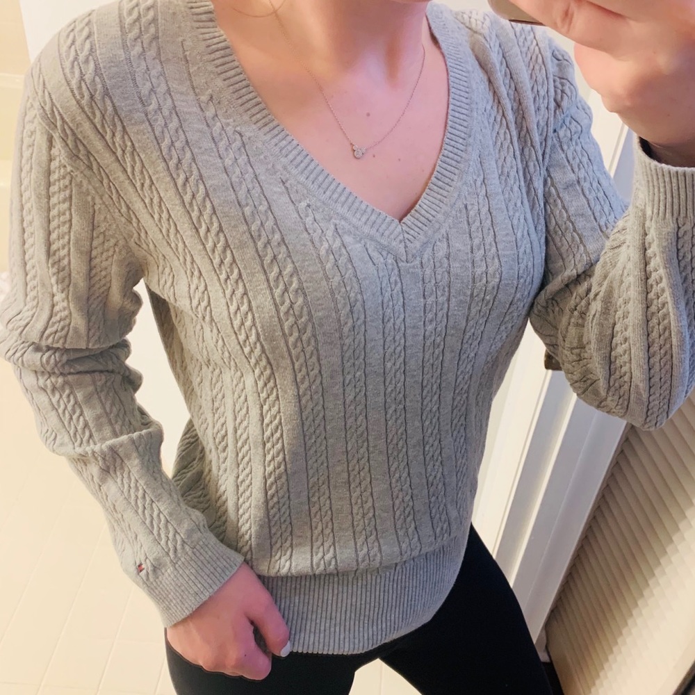Tommy Hilfiger grey cotton v-neck sweater braided cable knit size Large